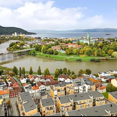 Entire In Centre, Norway